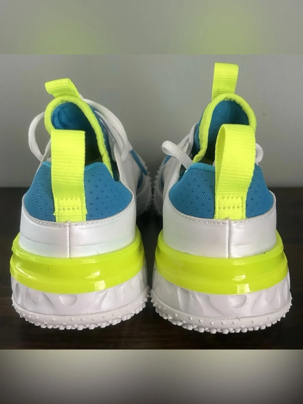 Nike Huarache 9 Elite TF SE Lacrosse Shoes Turf Cleats White Size 5 FV6148-100